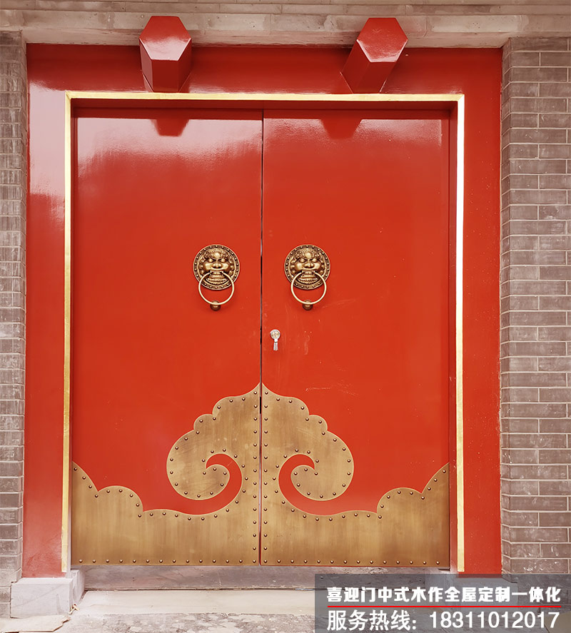 朱紅色實(shí)木中式大門(mén)